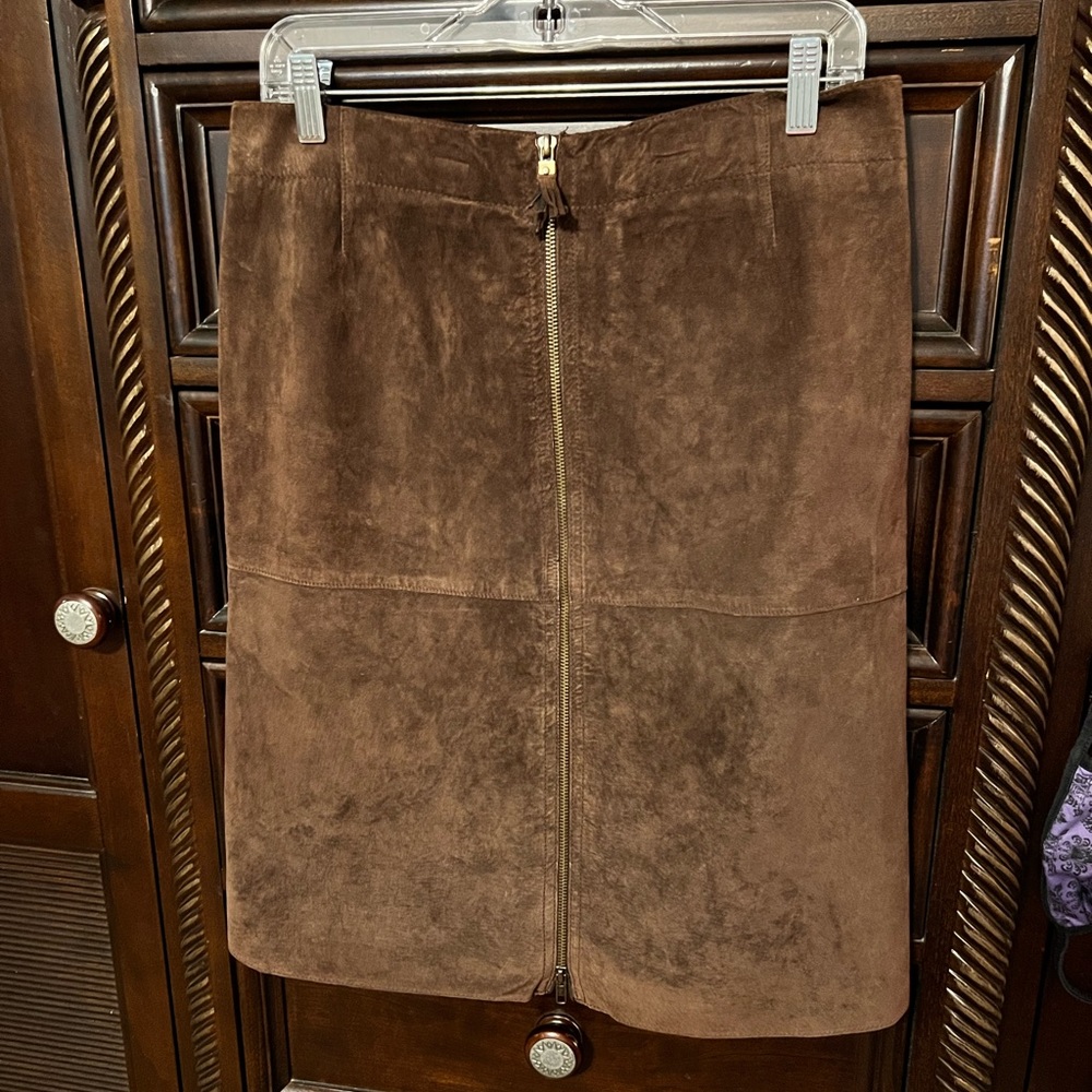 Isaac Mizrahi Brown Suede Front Zip Skirt